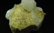 T002 - Kalcit, Kalcit (var. manganový kalcit) - Trepča